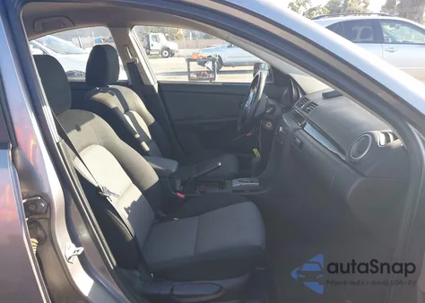 2006 Mazda Mazda3 I из США, поврежденный, VIN JM1BK12G561419676